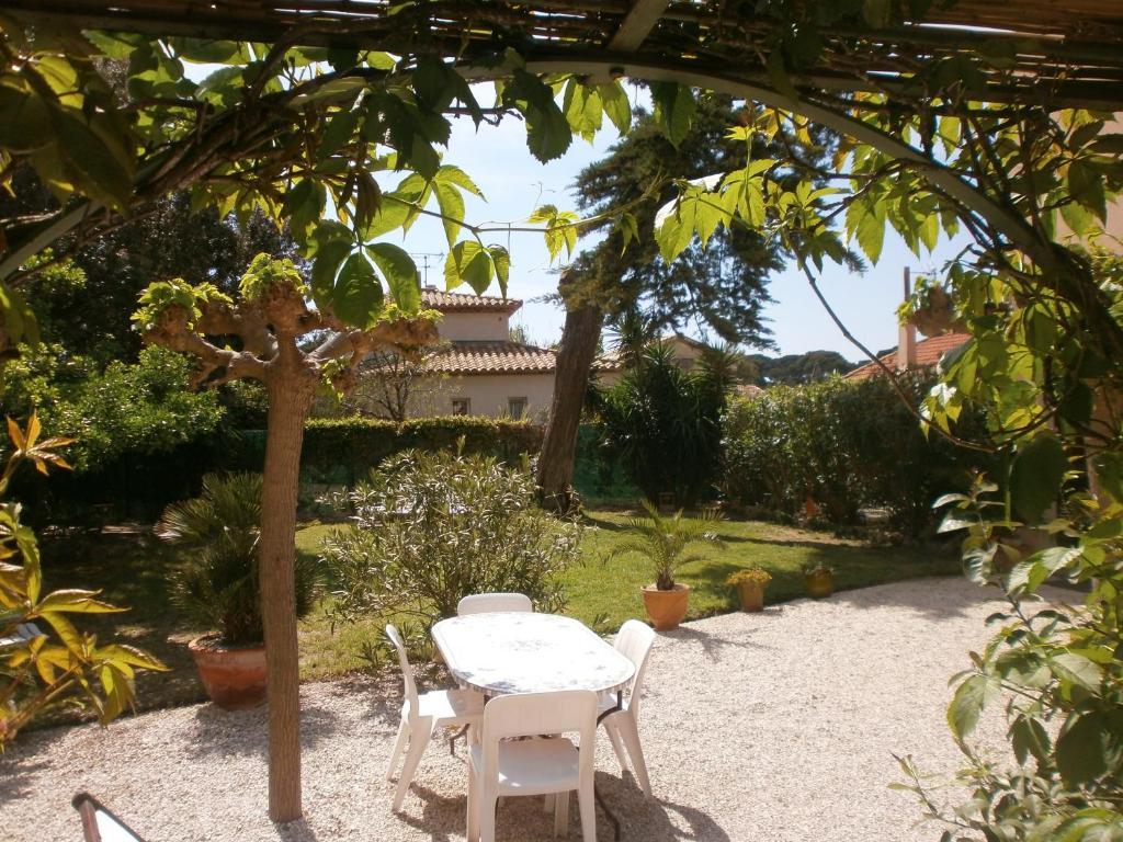Hotel Du Parc Six-Fours-les-Plages Esterno foto